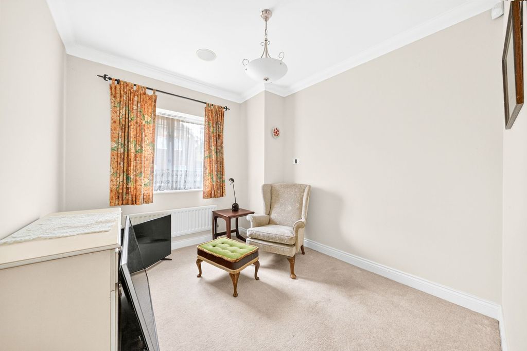 Additional image 28 of 5 bed detached house for saleCampion Gardens, Woodford Green IG8