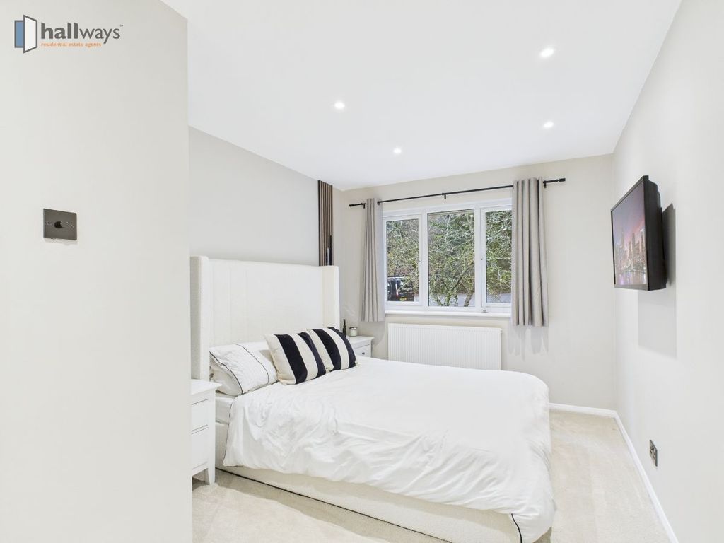 Additional image 9 of 1 bed flat for saleWhitegates, Court Bushes Road, Whyteleafe CR3