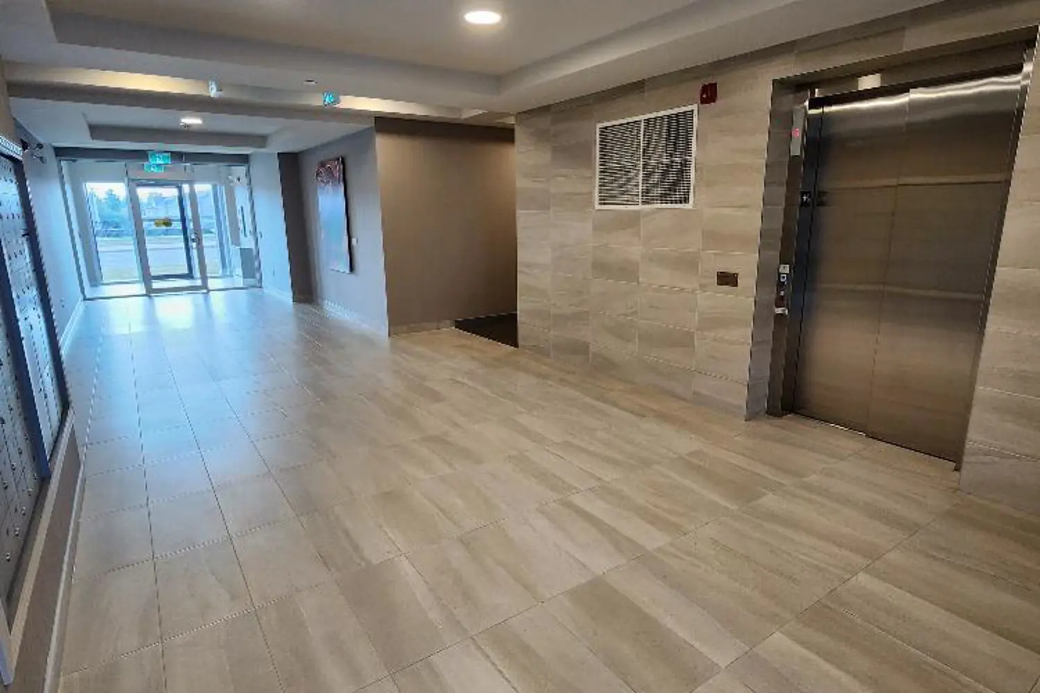 58 Sky Harbour Drive 414 photo 2