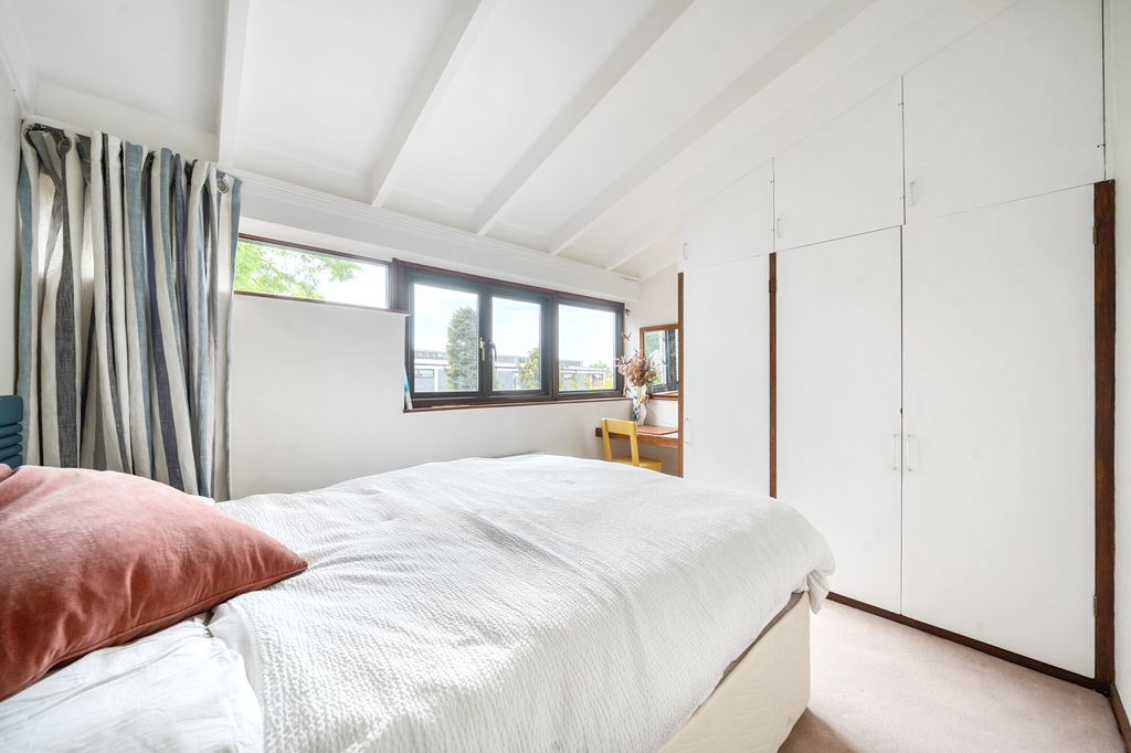 Additional image 7 of 3 bed maisonette for saleEdinburgh Gardens, Windsor SL4