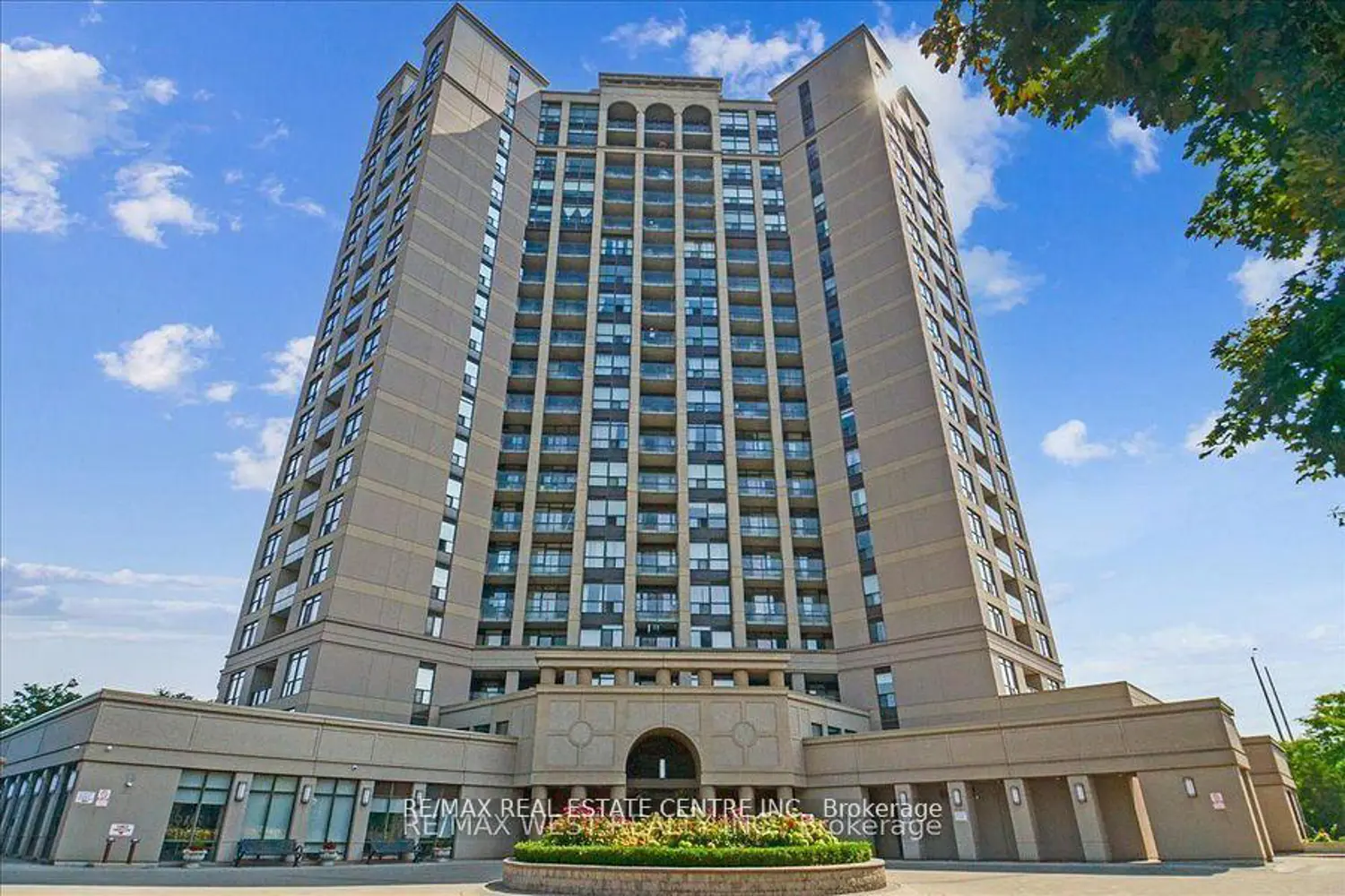 220 Forum Drive Th#111