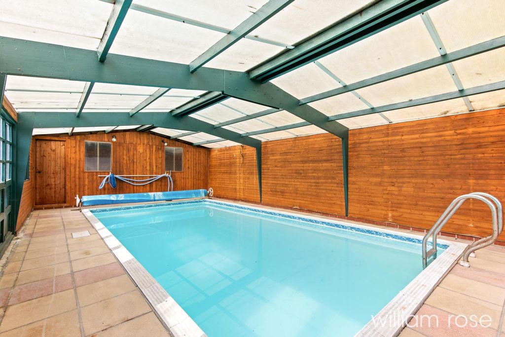 Additional image 39 of 7 bed semi-detached house for saleKings Avenue, Woodford Green IG8