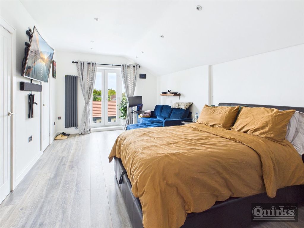 Additional image 13 of 4 bed detached house for saleWick Beech Avenue, Wickford SS11