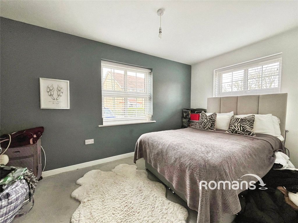 Additional image 5 of 2 bed maisonette for saleUrnfield, Yateley, Hampshire GU46