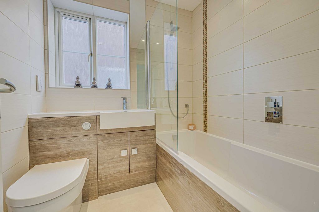 Additional image 25 of 4 bed detached house for saleCharters Court, Wickford SS11