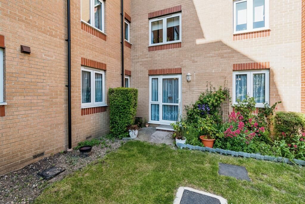 Additional image 15 of 1 bed flat for saleOakley Road, Southampton SO16