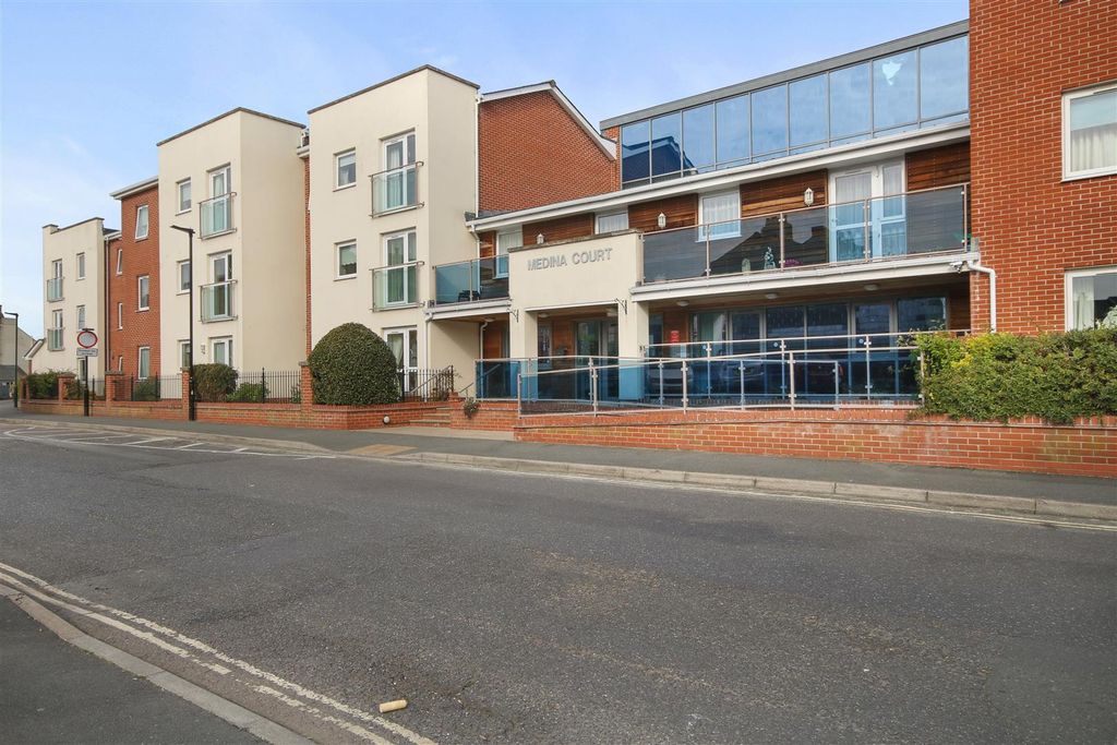Additional image 34 of 1 bed flat for sale3 Medina Court, Old Westminster Lane, Newport, Isle Of Wight PO30