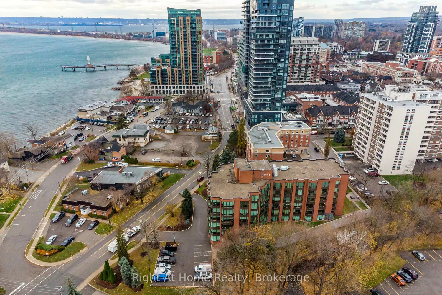 Additional image 10 of 2121 Lakeshore Road 603