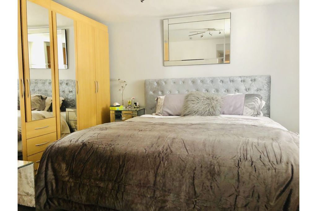 Additional image 6 of 2 bed flat for sale14-15 South Parade, Southsea PO5