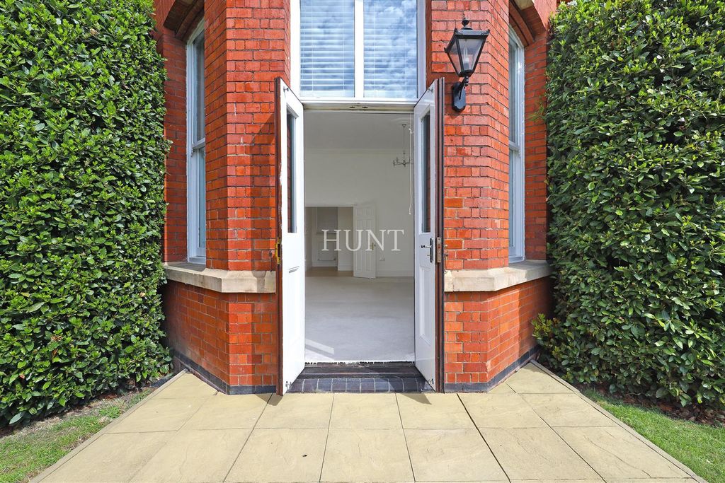 Additional image 22 of 4 bed flat for saleDevonshire House, Repton Park, Woodford Green IG8