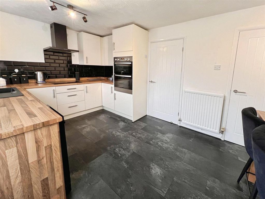 Additional image 2 of 3 bed semi-detached house for saleCannam Close, Whetstone, Leicester LE8