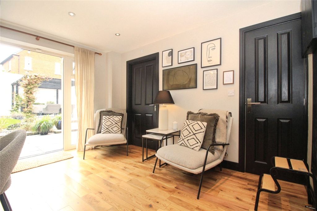 Additional image 6 of 4 bed detached house for saleFrezenberg Close, Burbage, Hinckley, Leicestershire LE10