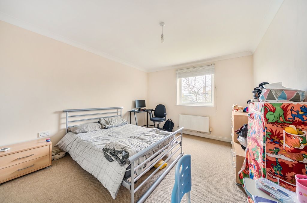 Additional image 12 of 2 bed flat for saleWinchester Road, Southampton, Hampshire SO16