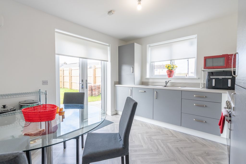 Additional image 4 of 3 bed end terrace house for saleMackay Place, Wishaw ML2