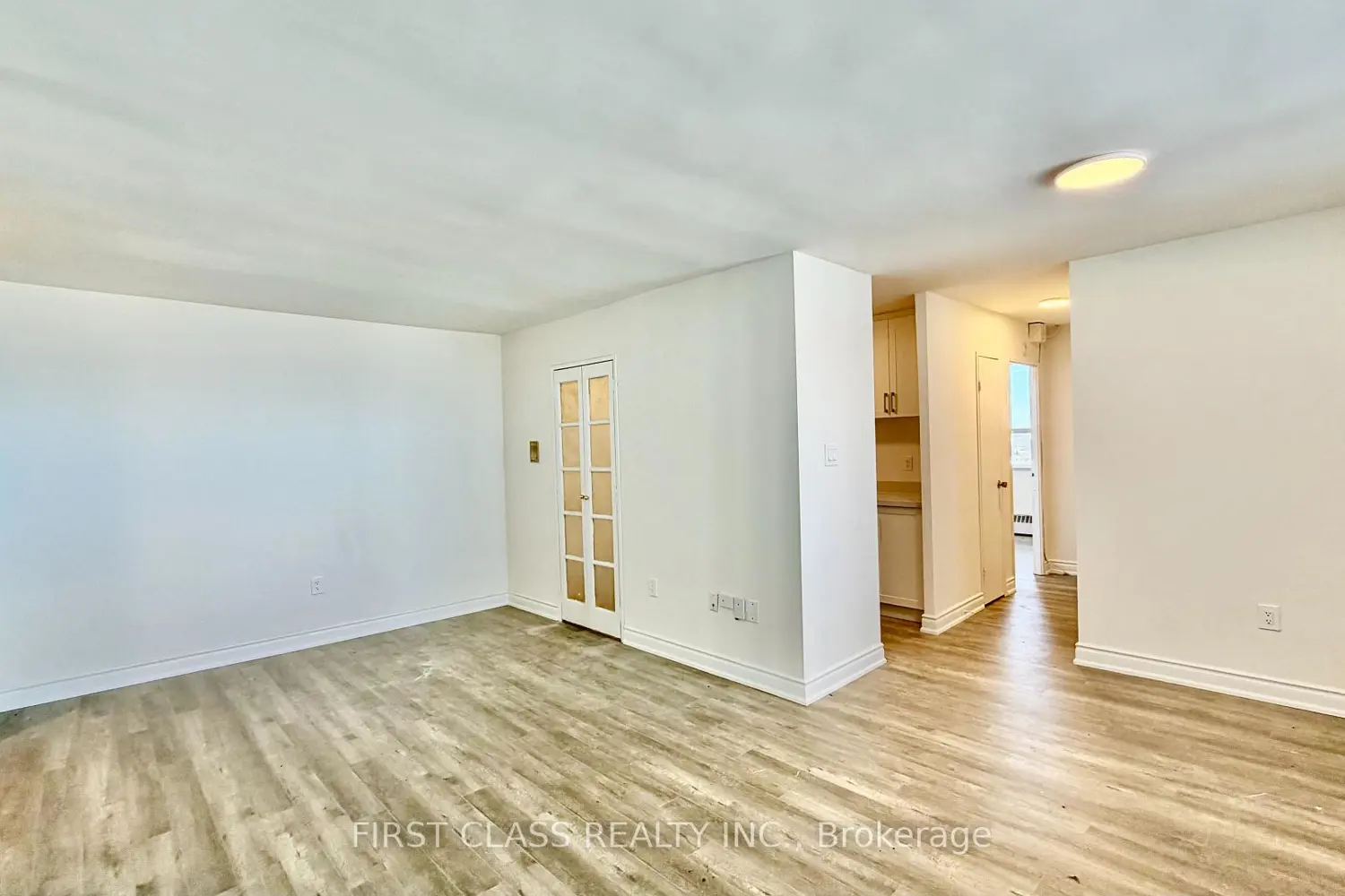 Additional image 11 of 541 Blackthorn Avenue 1415