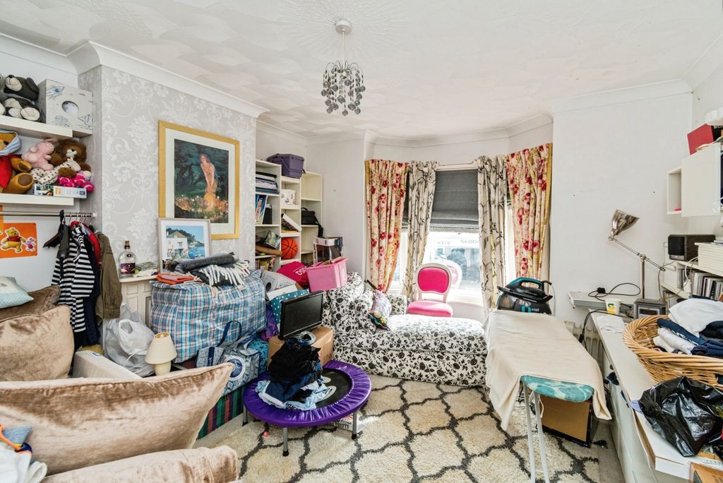 Additional image 4 of 3 bed semi-detached house for saleShirley Park Road, Southampton, Hampshire SO16