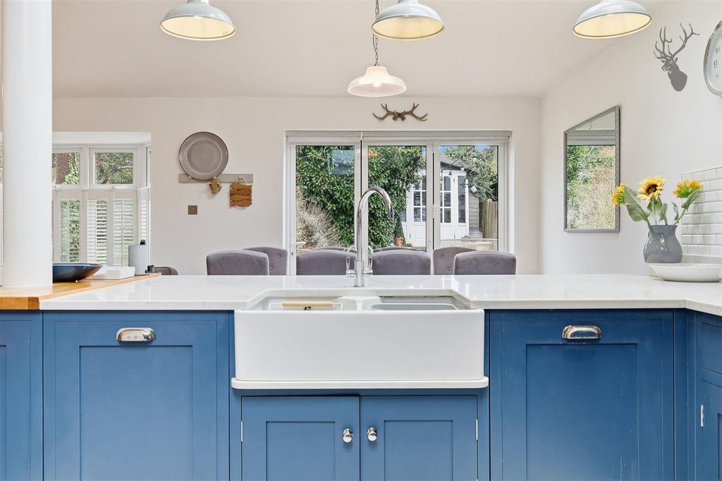 Additional image 13 of 5 bed semi-detached house for saleMonkhams Avenue, Woodford Green IG8