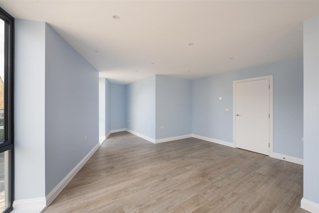 Additional image 10 of 2 bed flat for saleBeach Walk, Whitstable CT5