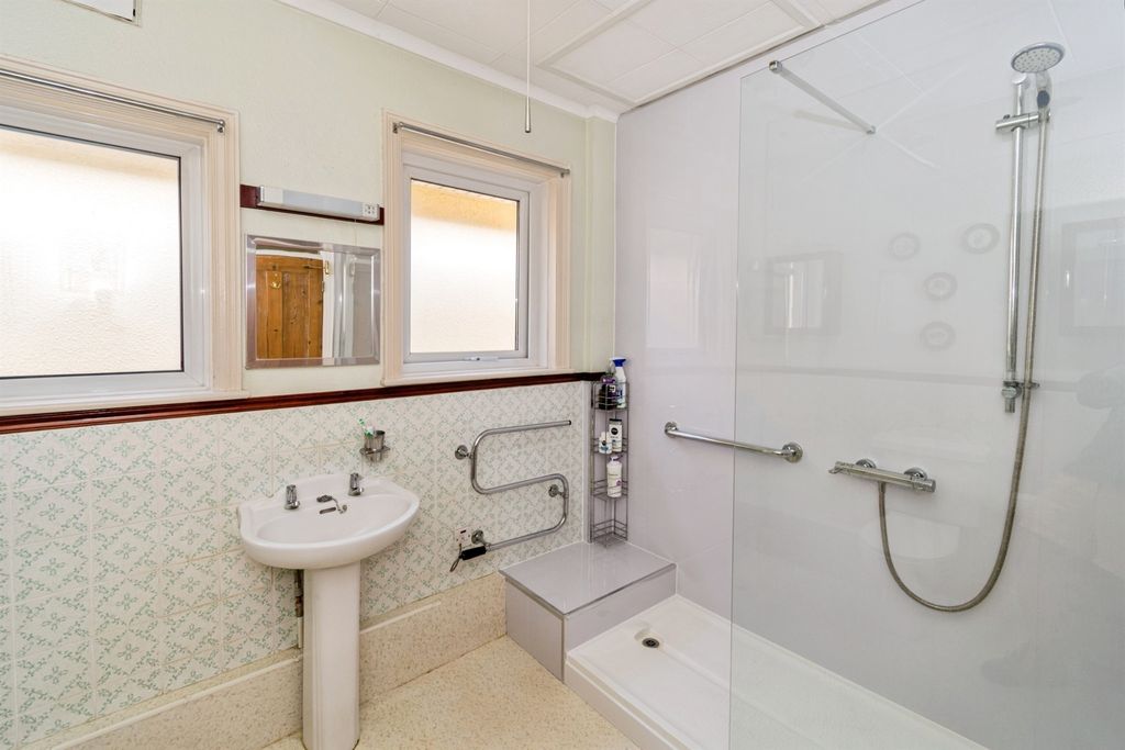 Additional image 13 of 4 bed detached house for saleSt. James Road, Southampton SO15
