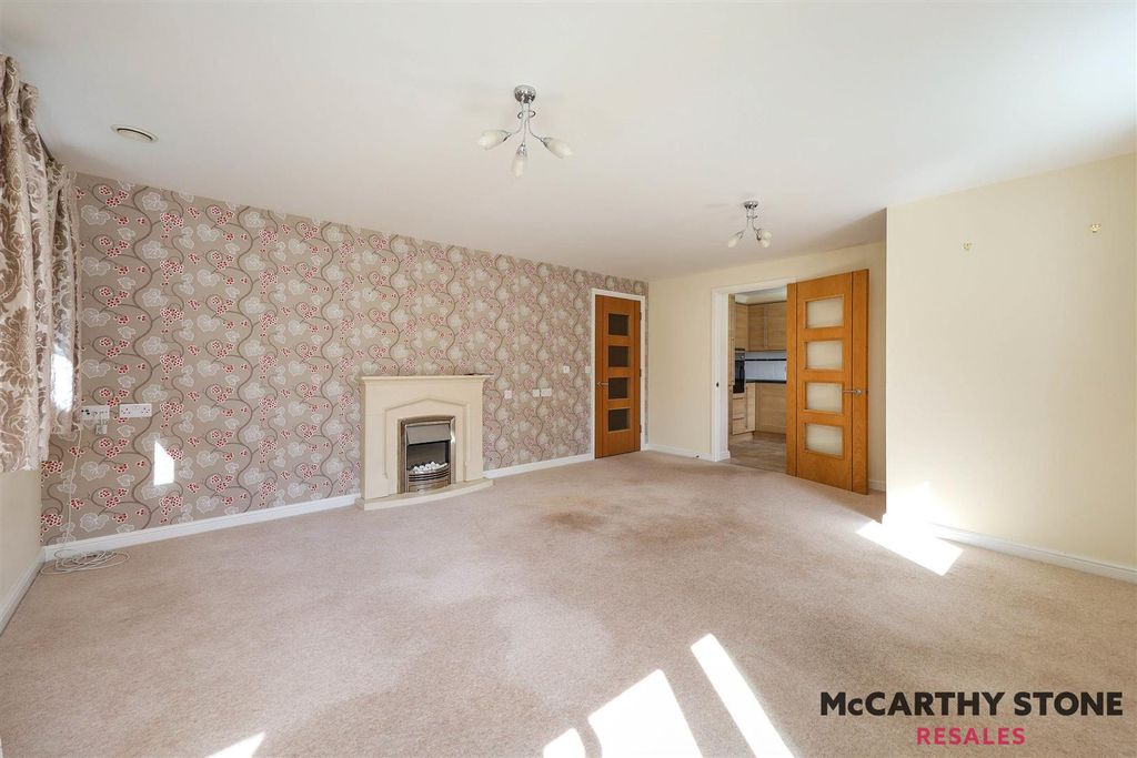 Additional image 2 of 2 bed flat for saleSomers Brook Court, Newport, Isle Of Wight PO30