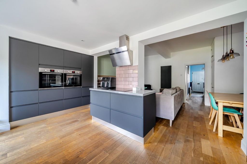 Additional image 18 of 4 bed terraced house for saleOphir Road, Portsmouth PO2