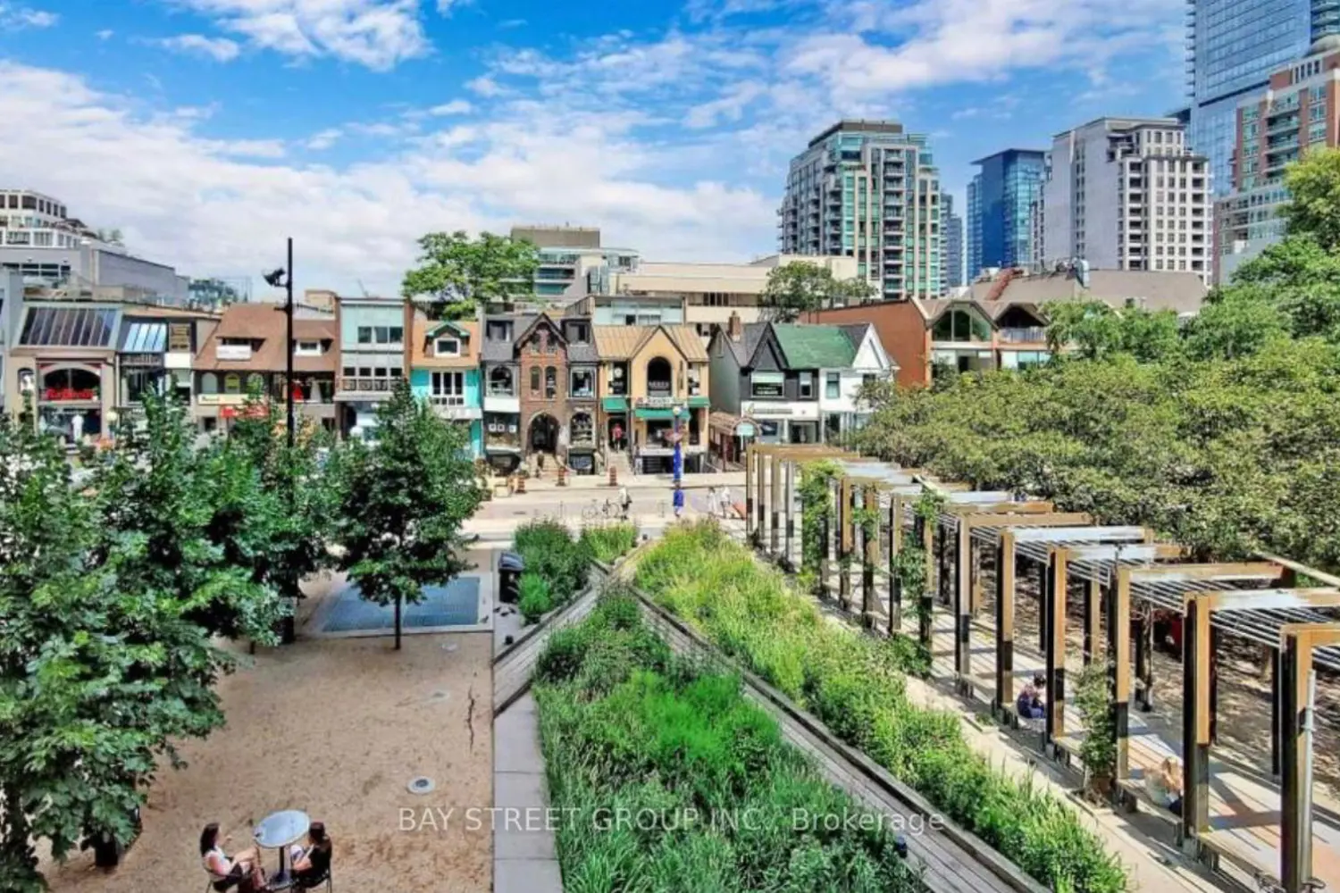 Additional image 19 of 102 Bloor Street 1001
