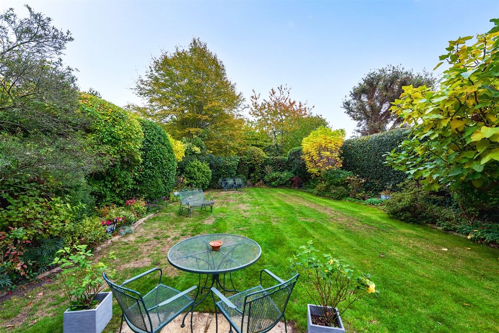 Additional image 4 of 4 bed detached house for salePotley Hill Road, Yateley, Hampshire GU46
