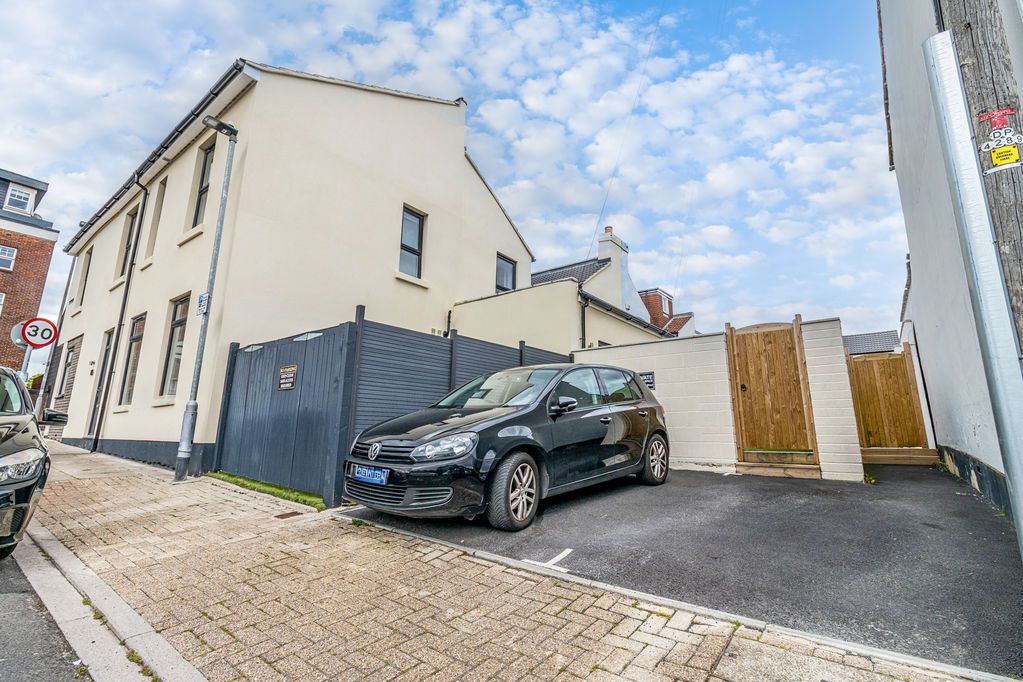 Additional image 32 of 3 bed town house for saleHighland Road, Southsea PO4