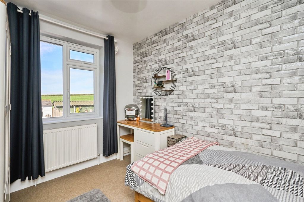 Additional image 17 of 4 bed detached house for saleHorsebridge Hill, Newport, Isle Of Wight PO30