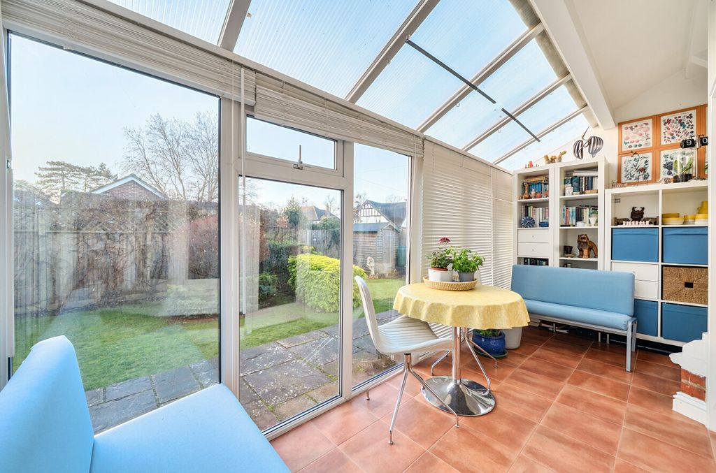 Additional image 15 of 2 bed maisonette for saleMurdoch Road, Wokingham, Berkshire RG40