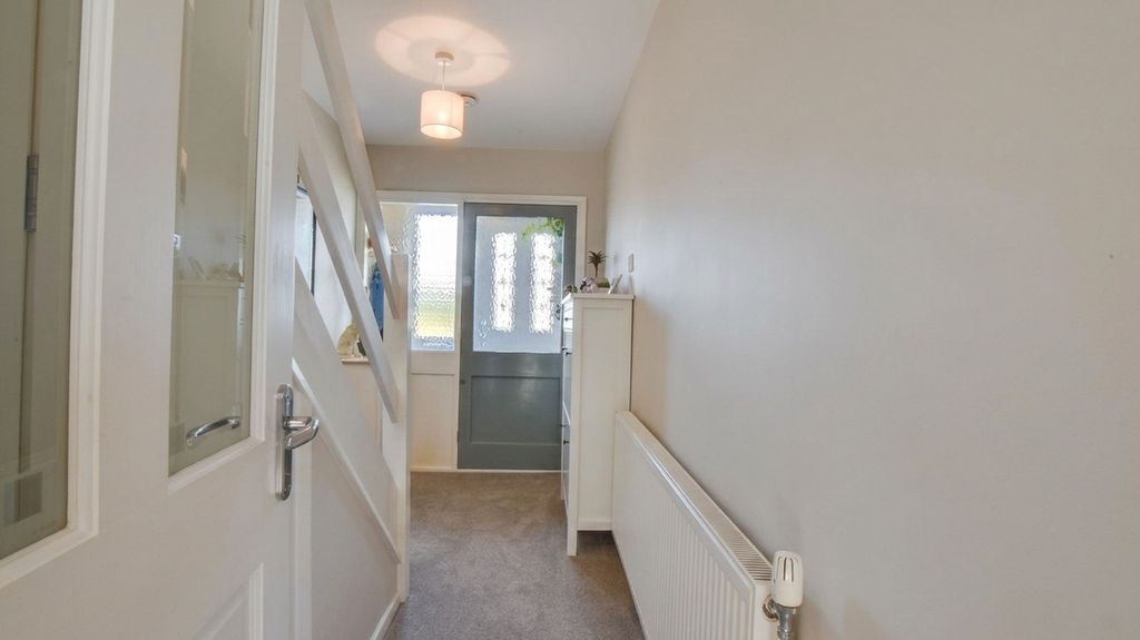 Additional image 5 of 3 bed semi-detached house for saleCoombe Rise, Oadby, Leicester LE2