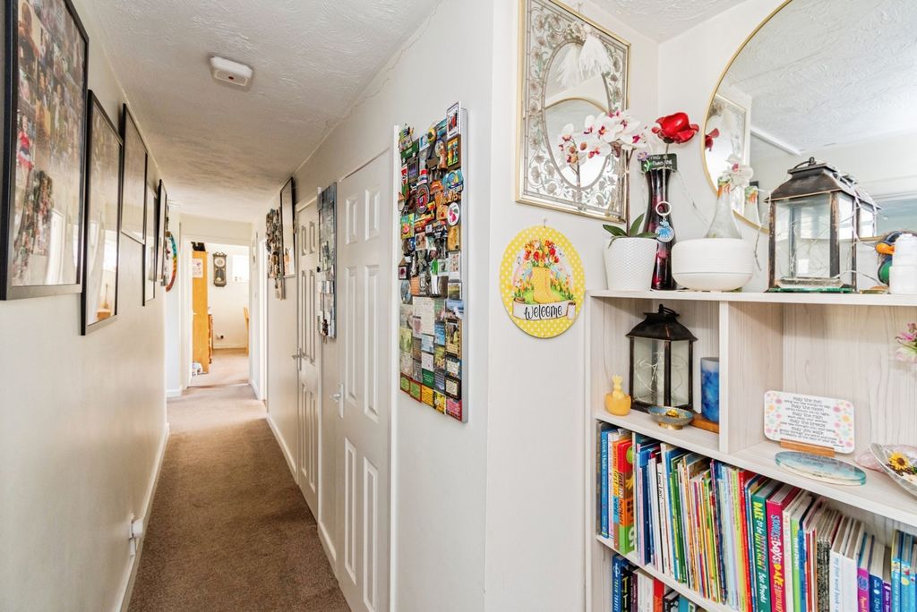 Additional image 10 of 2 bed flat for saleWinn Road, Southampton, Hampshire SO17