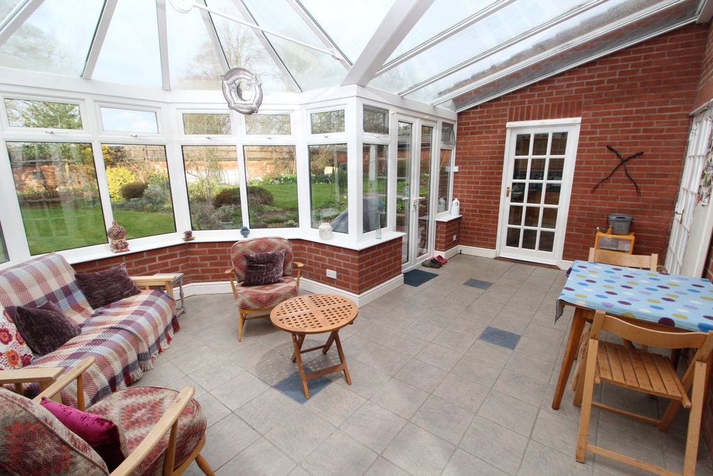 Additional image 3 of 4 bed detached house for saleNorthfield Road, Blaby, Leicester LE8