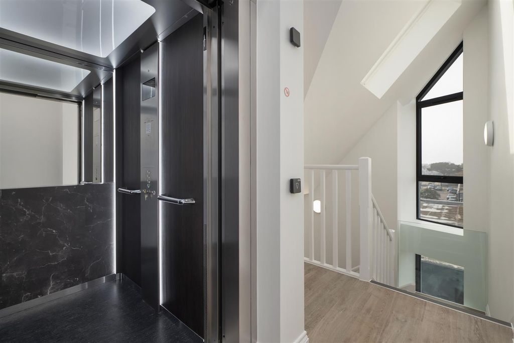 Additional image 18 of 2 bed flat for saleBeach Walk, Whitstable CT5