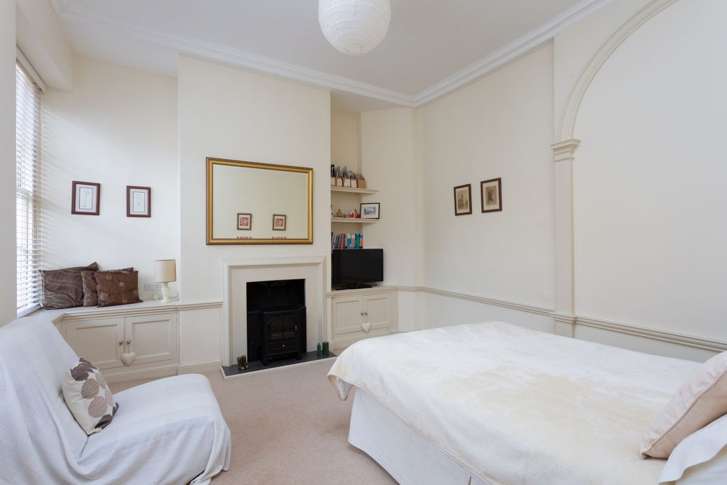 Additional image 11 of 2 bed flat for saleOgleforth, York, North Yorkshire YO1