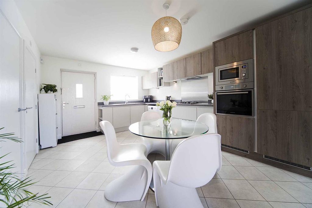 Additional image 6 of 3 bed property for saleEdderacres Walk, Wingate TS28