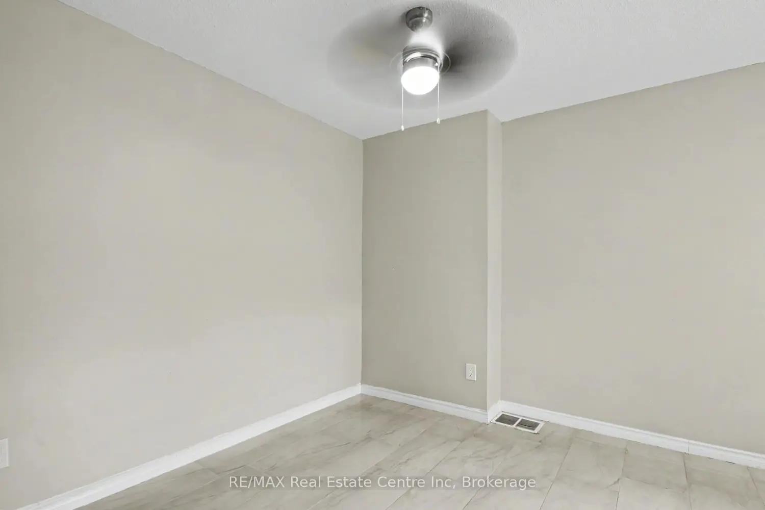 Additional image 12 of 371 Bronte Street 49