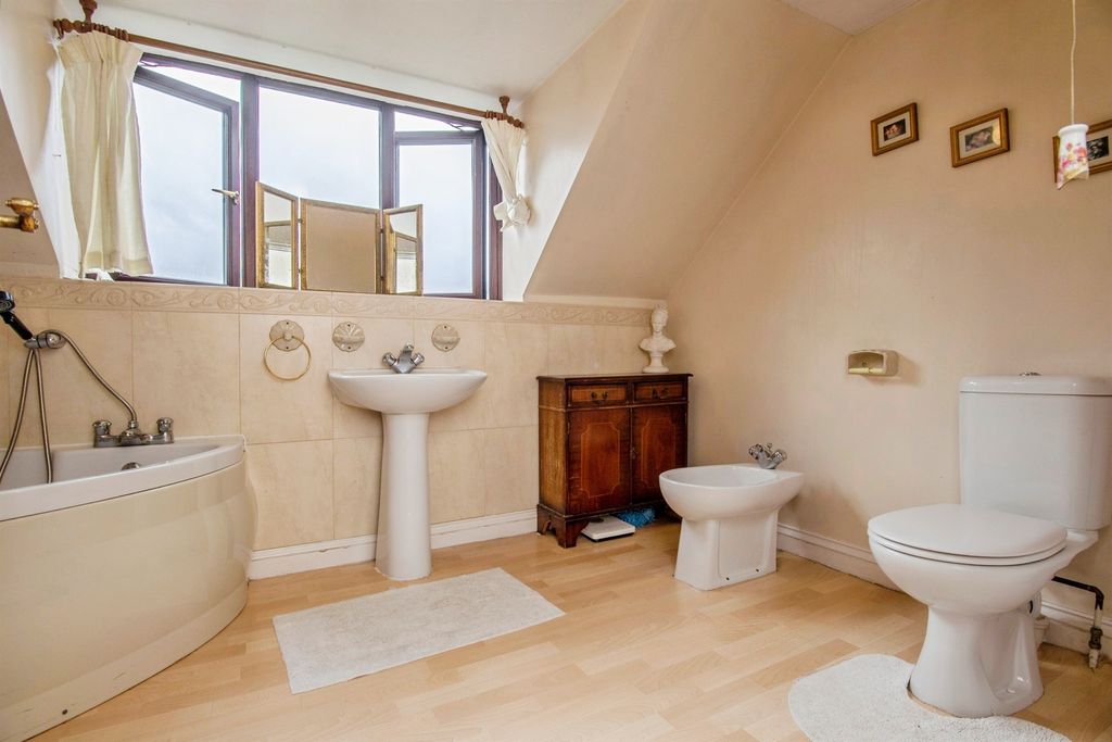 Additional image 11 of 4 bed detached bungalow for saleSpring Bank, Hindlip, Worcester WR3