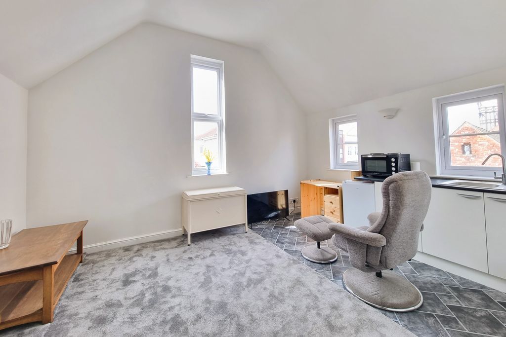 Additional image 10 of 3 bed detached house for saleSouthsea, Hampshire PO5