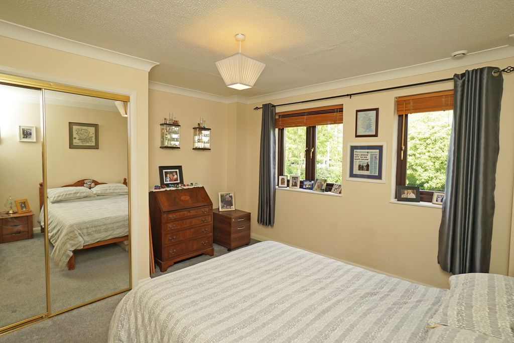 Additional image 15 of 3 bed town house for saleCarne Place, Port Solent PO6