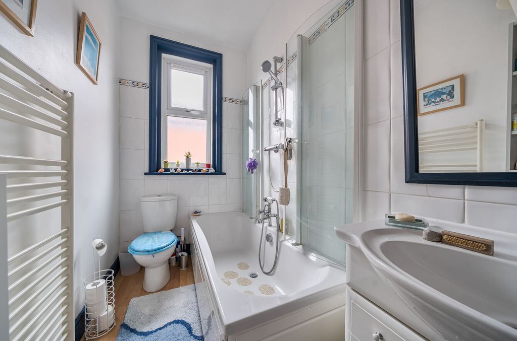 Additional image 10 of 4 bed semi-detached house for saleHeatherdeane Road, Highfield, Southampton, Hampshire SO17