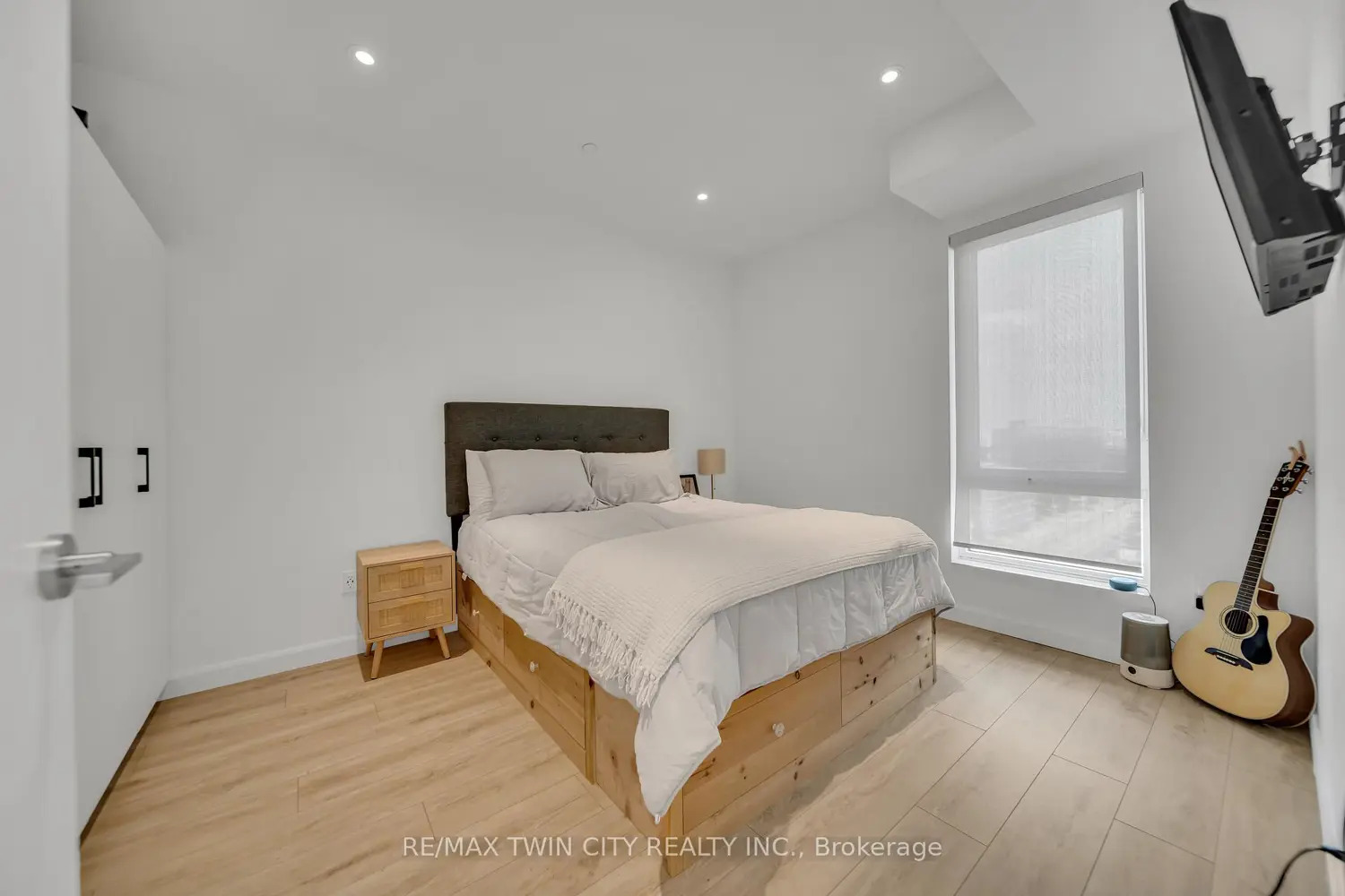 Additional image 10 of 741 King Street 906