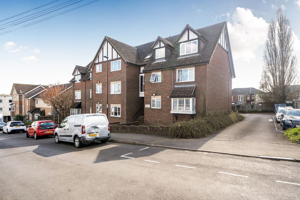 Additional image 16 of 2 bed flat for saleKitchener Road, Southampton SO17