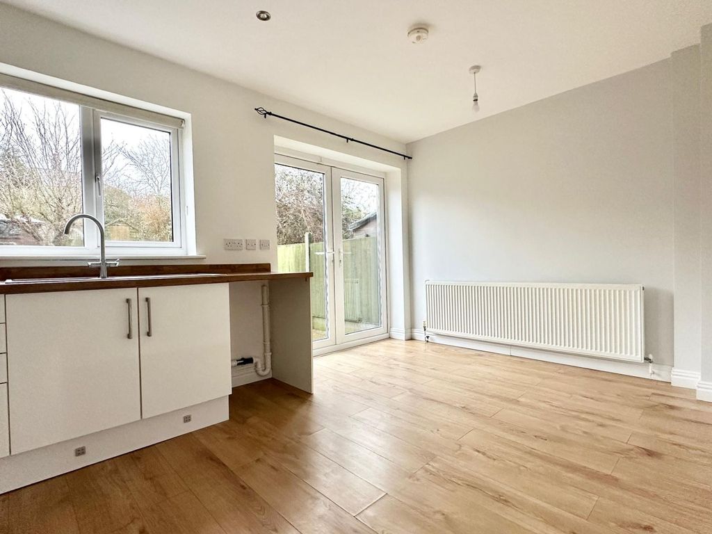 3 bed semi-detached house for saleCrompton Road, Asfordby Hill LE14 photo 3