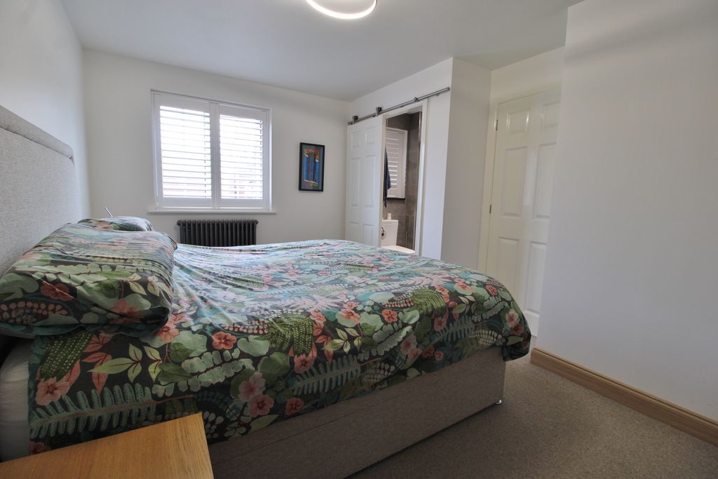 Additional image 13 of 4 bed detached house for saleEdenbridge Road, Southsea PO4
