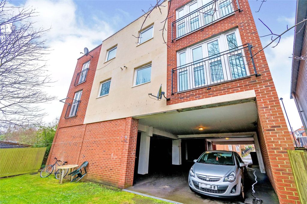 Additional image 9 of 2 bed flat for salePortswood Road, Southampton, Hampshire SO17