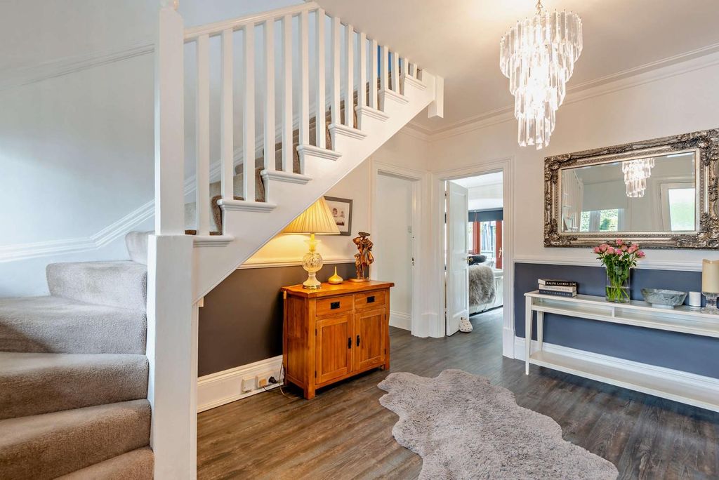 Additional image 12 of 7 bed semi-detached house for saleFordbridge Road, Ashford TW15