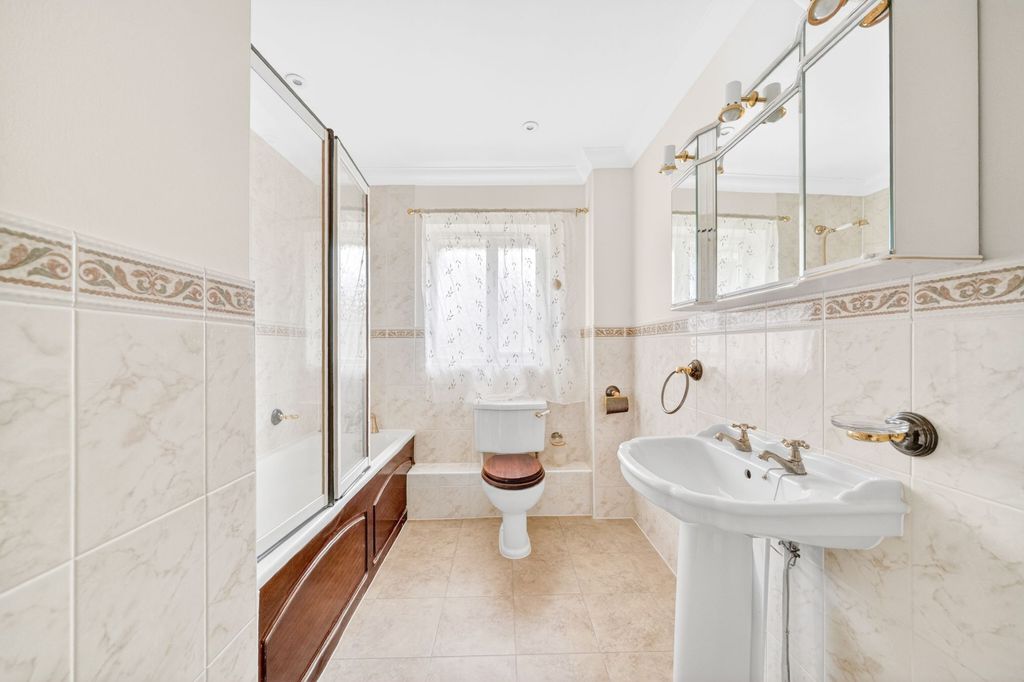 Additional image 30 of 5 bed detached house for saleCampion Gardens, Woodford Green IG8