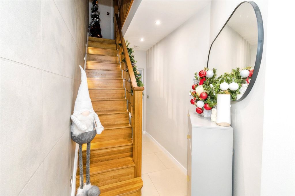 Additional image 13 of 3 bed semi-detached house for saleOsborne Road South, Southampton, Hampshire SO17