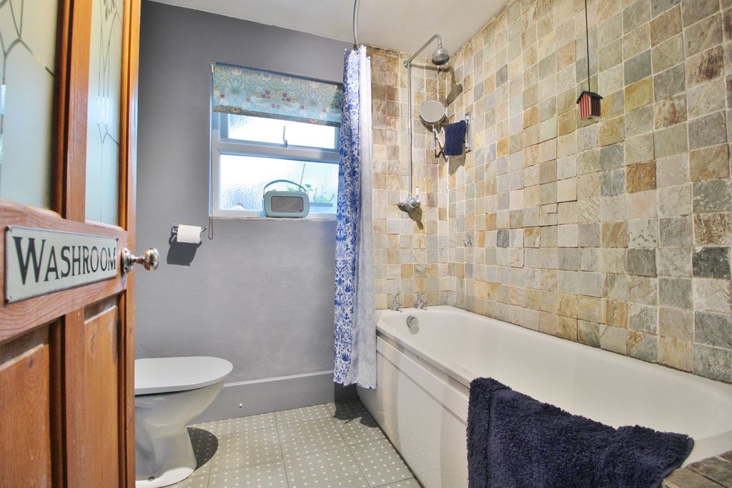 Additional image 7 of 2 bed terraced house for saleExmouth Road, Southsea PO5
